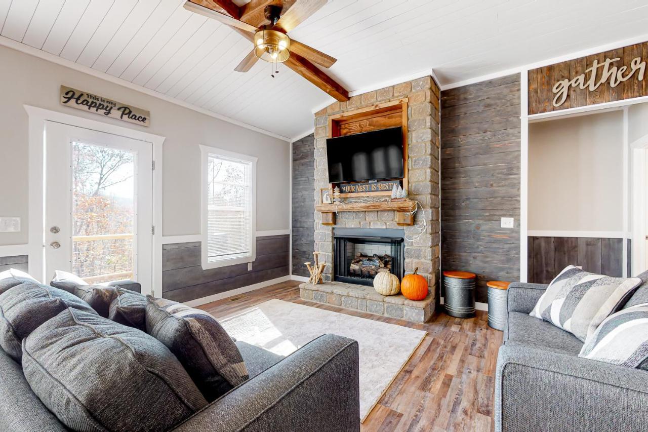 Rustic Mountain Cabin Villa เอลลิเจย์ ภายนอก รูปภาพ